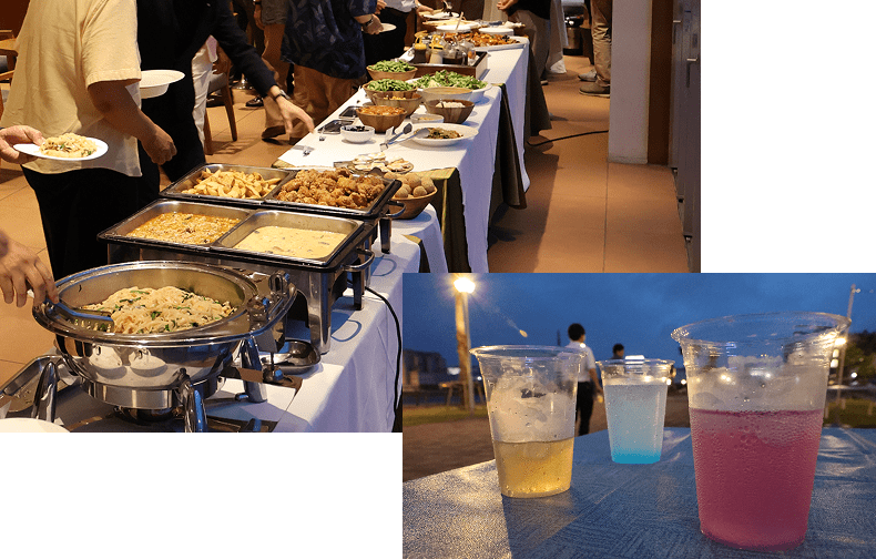 バイキング形式で並んでいる料理や飲み物